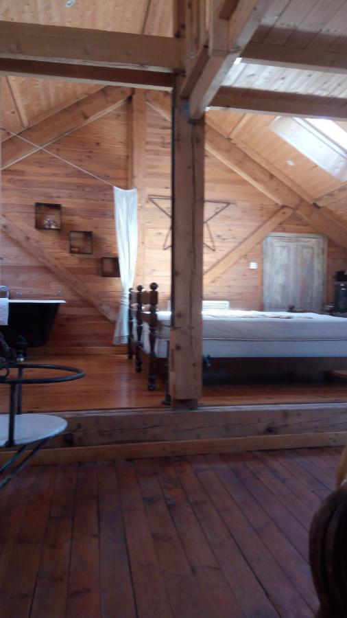 Au Coeur De Saint Agreve -Sejour Chez L'Habitant Exterior foto
